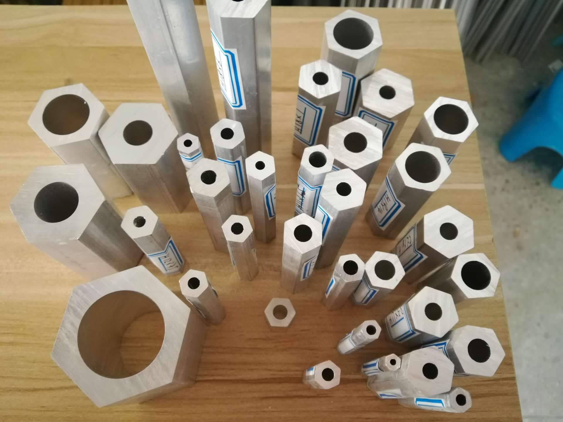 aluminum hexagonal hollow tube